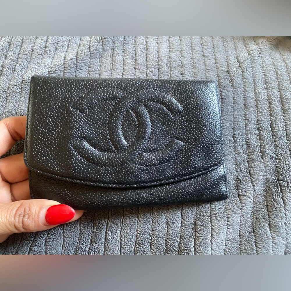 CHANEL caviar Textured Black Leather Wallet excelentes conditions
